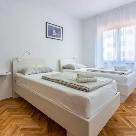 Apartment Arya Crikvenica Exterior photo